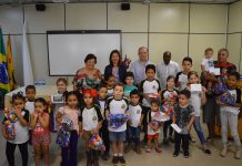 Alunos e Escola são premiados por melhor arrecadação na Campanha do Agasalho