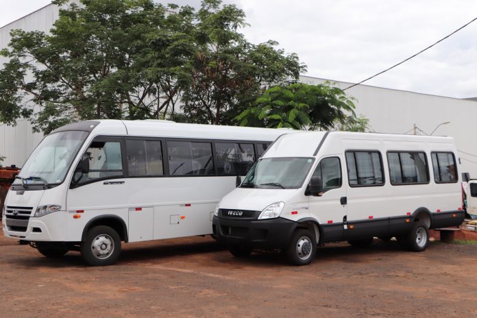 Saúde recebe mais dois novos veículos para transporte de pacientes