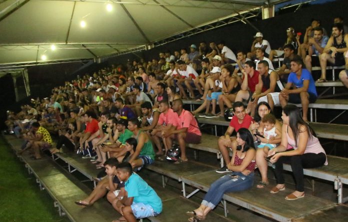 Jogos de Verão atraem torcedores e movimentam o Ginásio de Esportes