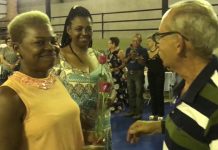 Grupo Nova Esperança realiza, todos os meses, jantar de confraternização, música e alegria