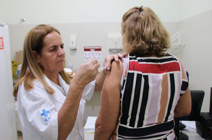 Dia D imuniza mais de 850 pessoas contra a gripe