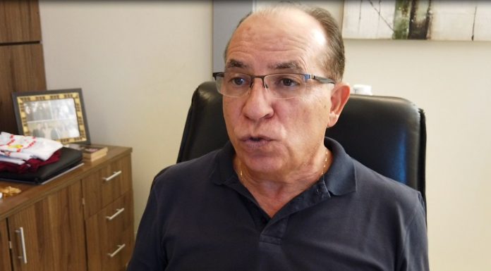 Prefeito injeta R$ 5 milhões na economia com adiantamento hoje do 13º aos servidores
