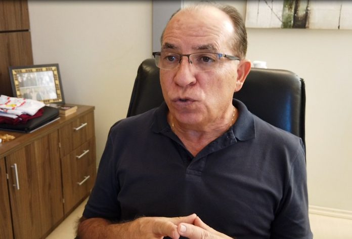 Fernando Cunha determina redução da taxa de esgoto e devolução do que foi pago