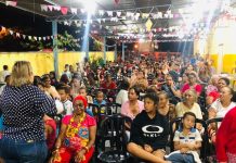 Famílias dos programas sociais participam de festas juninas