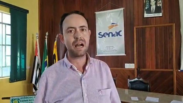 Consumidor fatura prêmio do Dia dos Namorados da Campanha 4 Amores
