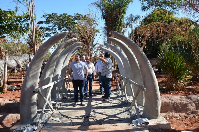 Vale dos Dinossauros deve ser inaugurado em agosto