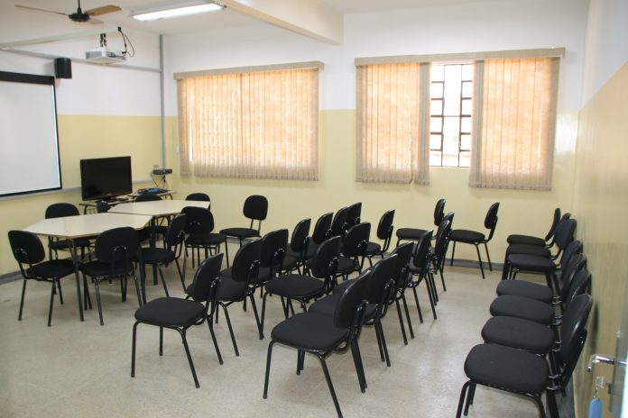 Educação já investiu quase R$ 3 milhões em manutenção e reformas de escolas