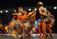 Grupos Xique Xique e Flor da Serra trazem a cultura alagoana para o Fefol