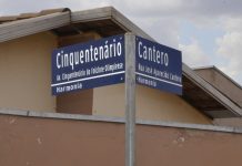 Mais de 370 novas placas de ruas e avenidas são instaladas em bairros da cidade