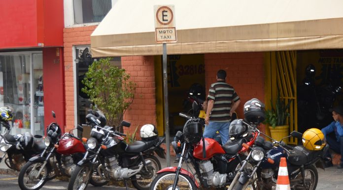 Taxímetros começam a valer na sexta, 13. E mototaxistas são obrigados a se recadastrarem