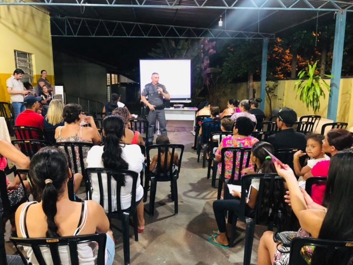 Social orienta população sobre combate da violência contra a mulher
