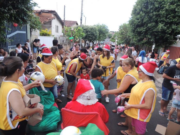 Paróquia São José atende entidades com ações sociais