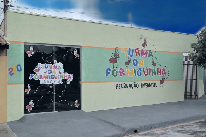Tia Formiguinha Recreação Infantil reabre para crianças de 1 a 10 anos