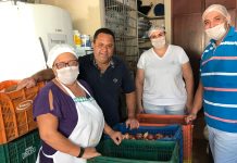 Resorts do Complexo Hot Beach doam alimentos ao Abrigo São José