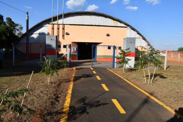 Baguaçu e Ribeiro dos Santos recebem melhorias da gestão municipal