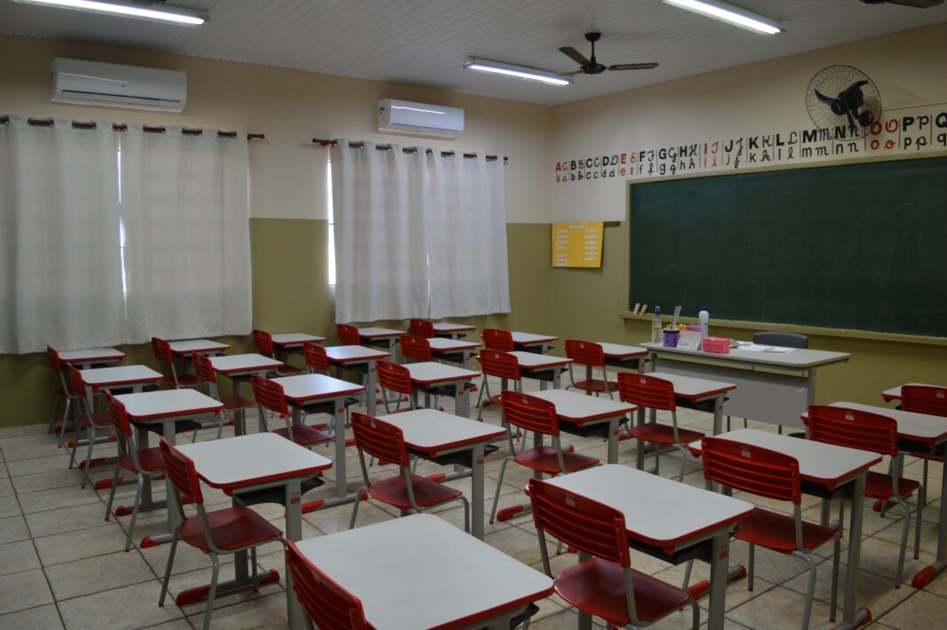 Instalacao Ar Condicionado Escolas (3)