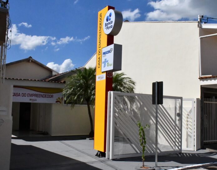 O que houve? Banco do Povo aprovou apenas dois contratos em 2024