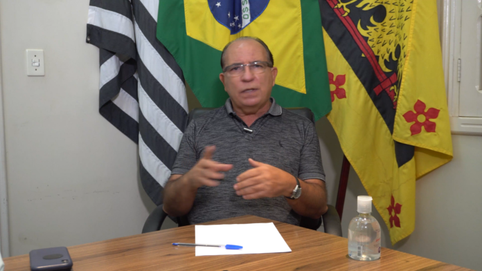 Prefeito afasta bombeiro municipal acusado de atentado a incêndio e de ‘ameaçar político’