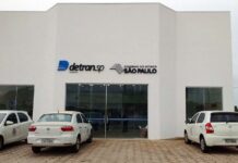 Agosto é mês de licenciar veículos com placas terminadas em 5 e 6