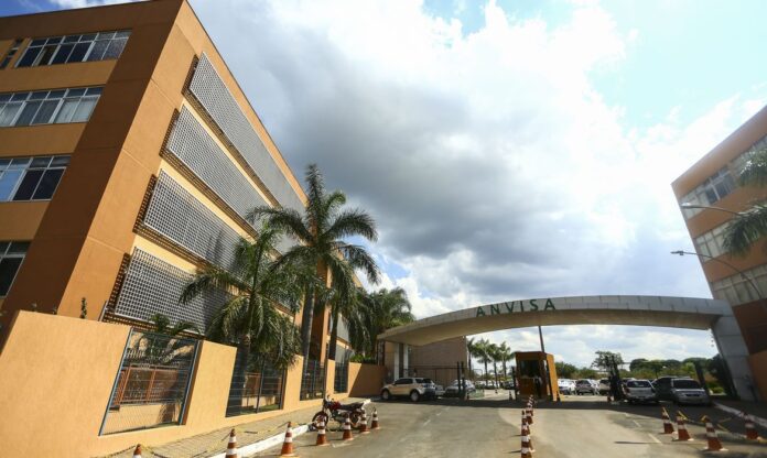 Uso emergencial do Avifavir para Covid-19 é negado pela Anvisa