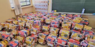Alunos da rede municipal recebem kits alimentação a partir de segunda (24)
