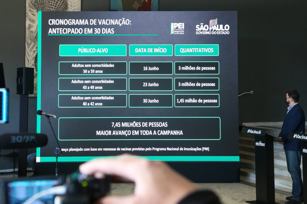 Doria anuncia vacinacao antecipada