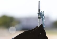 Olímpia suspende vacinação de 1ª dose por falta de recebimento
