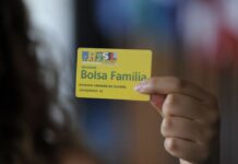 Famílias podem trabalhar sem medo de perder o Bolsa Família, afirma Edna