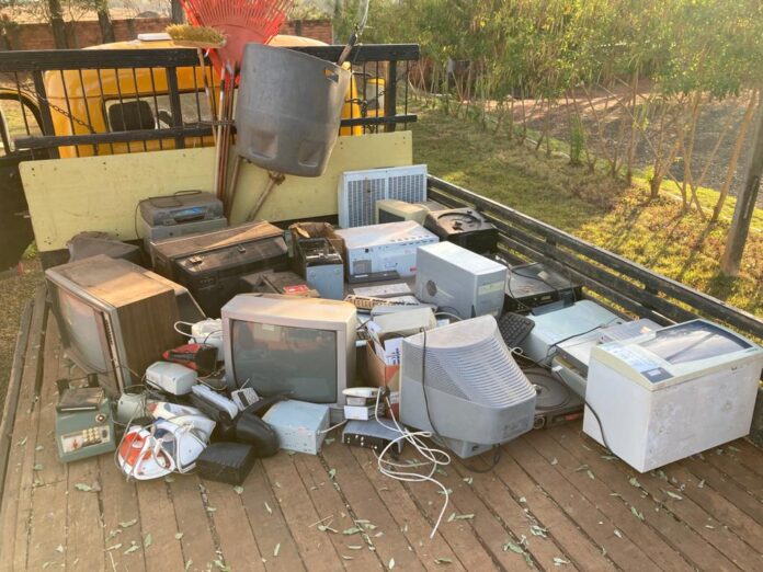 Campanha recolhe mais de 300 quilos de lixo eletrônico