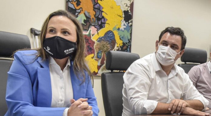 Paula Lemos e Geninho Zuliani comemoram conquista de Estância Turística
