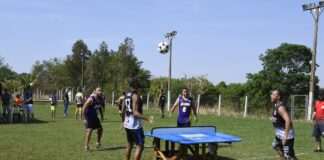 Dezessete duplas participaram do I Torneio de Futmesa de Olímpia