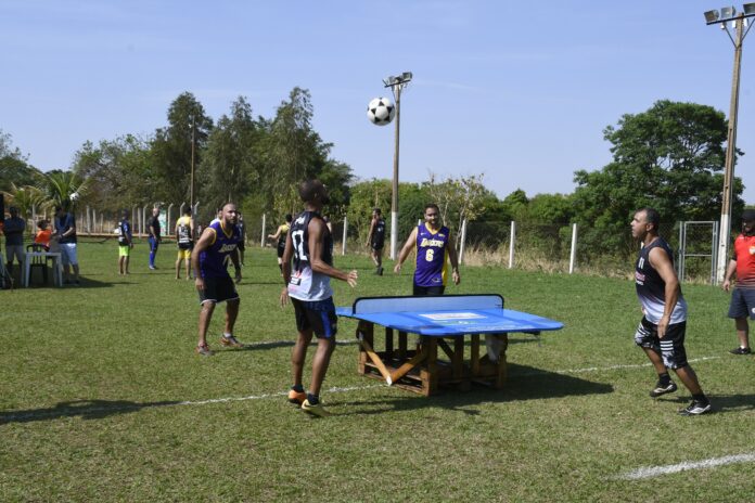 Dezessete duplas participaram do I Torneio de Futmesa de Olímpia