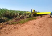 Quase nova tragédia: carro atravessa a pista em decolagem de avião