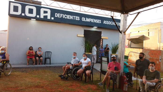 Ao inaugurar sede, DOA homenageia Geninho e Mônica dos Anjos, entre outros colaboradores