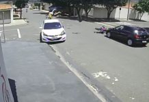 Motociclista invade ‘Pare’ em Birigui (SP). Veja o que acontece