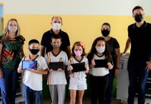Escolas municipais recebem tablets para novo método de aprendizado