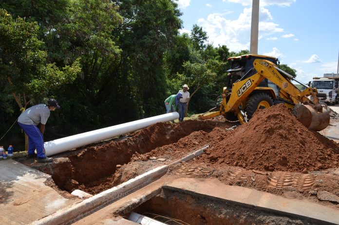 Nova adutora levará água de reuso do Thermas para Parque Ecológico