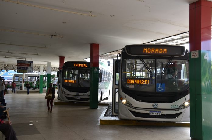 Prefeitura mantém tarifa congelada dos ônibus sob subsídio, segundo Decreto