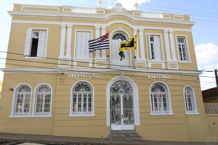 Governo de Transição: Geninho indica nomes e Fernando institui decreto