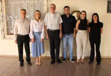 Candidatos a Rei e Rainha do Arraial da Alegria são apresentados ao Bispo