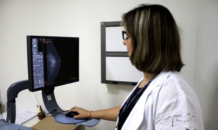 Mulheres a partir da puberdade poderão fazer exames preventivos pelo SUS