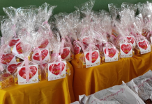 Mães que participam de programas sociais recebem homenagens em Maio