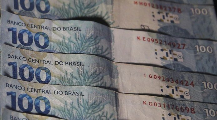Nascidos em Junho podem sacar a partir de hoje (18) até R$ 1 mil do FGTS