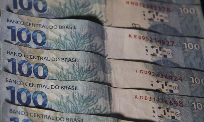 Nascidos em Junho podem sacar a partir de hoje (18) até R$ 1 mil do FGTS