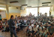 Alunos recebem instruções da Polícia Militar sobre abuso sexual infantil