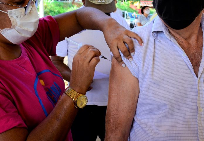 Crianças, gestantes  e puérperas fogem da vacina contra a Gripe