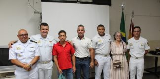 Marinha habilita 30 pescadores de Guaraci para pesca embarcada