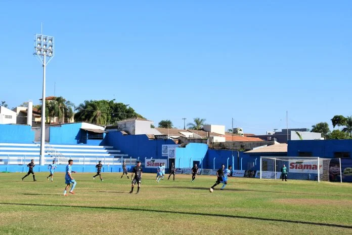 Duas goleadas marcam a 10ª rodada do Campeonato de Futebol Amador
