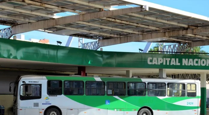 Ônibus de graça para o Festival de Folclore beneficiou mais de 9,2 mil