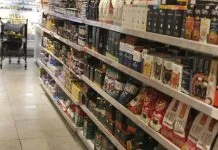 Novas regras para rótulos de alimentos valem a partir deste domingo (9)